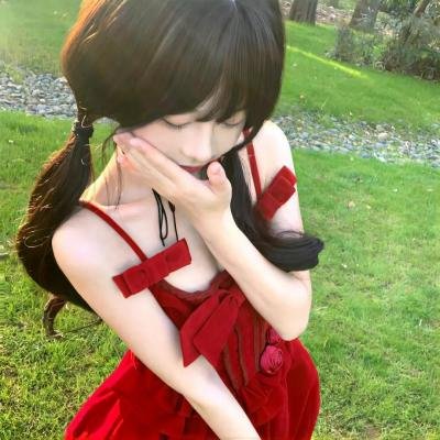 红色八爪女封面